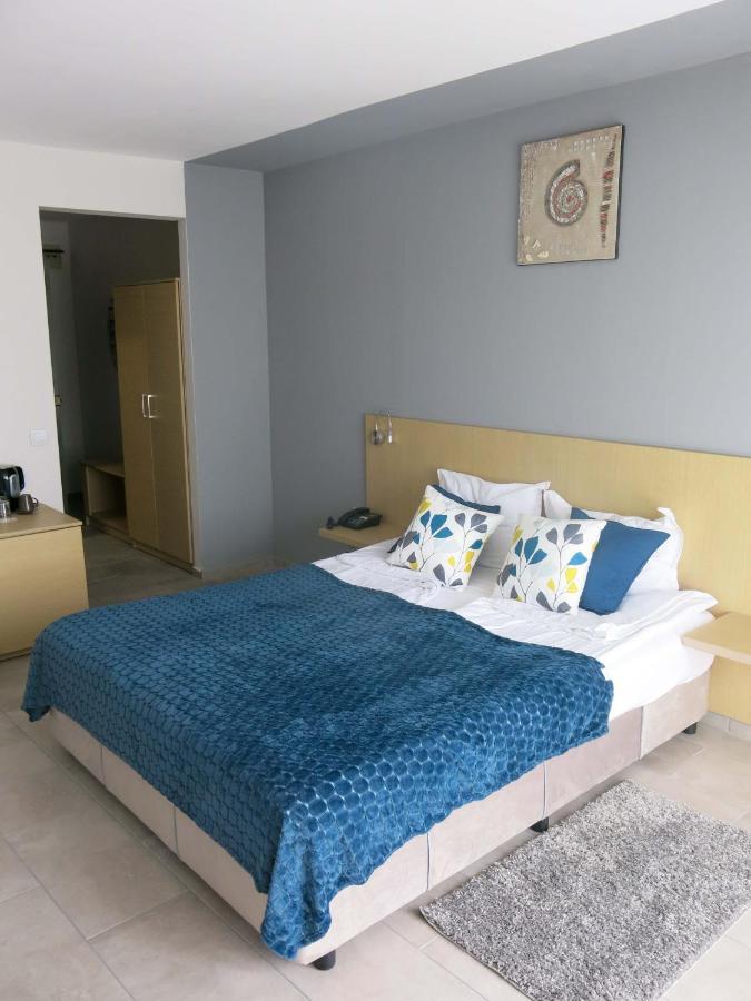 Family Hotel Albizia Beach Varna Exteriör bild
