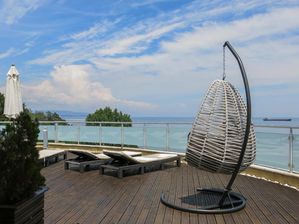 Family Hotel Albizia Beach Varna Exteriör bild