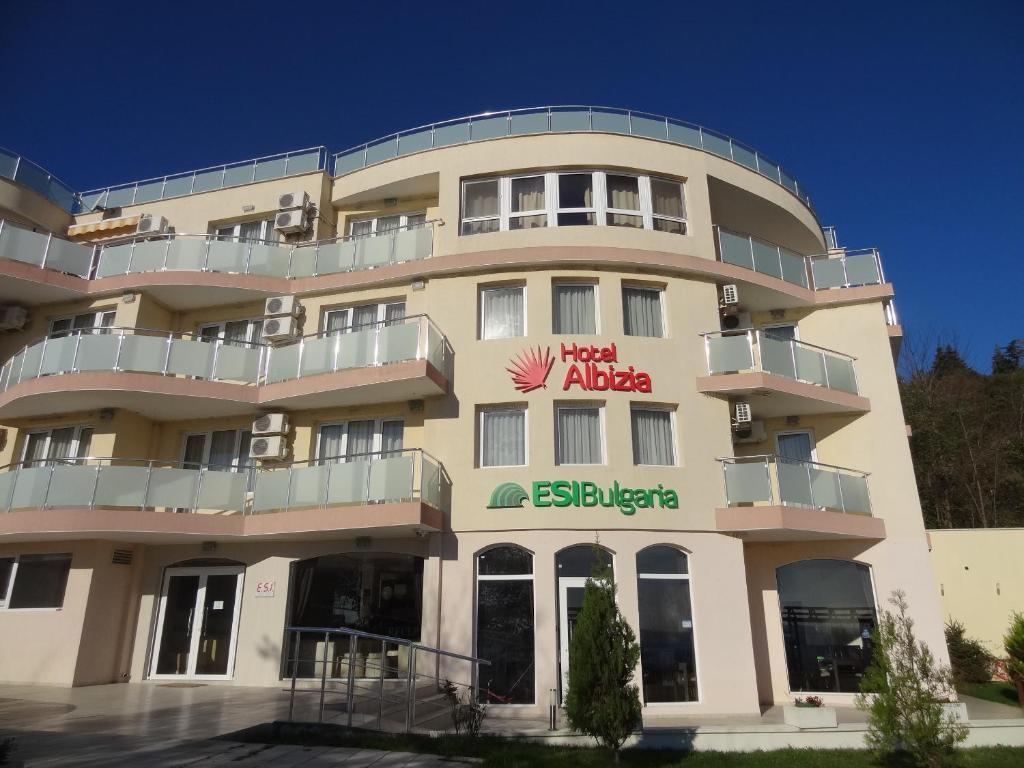 Family Hotel Albizia Beach Varna Exteriör bild