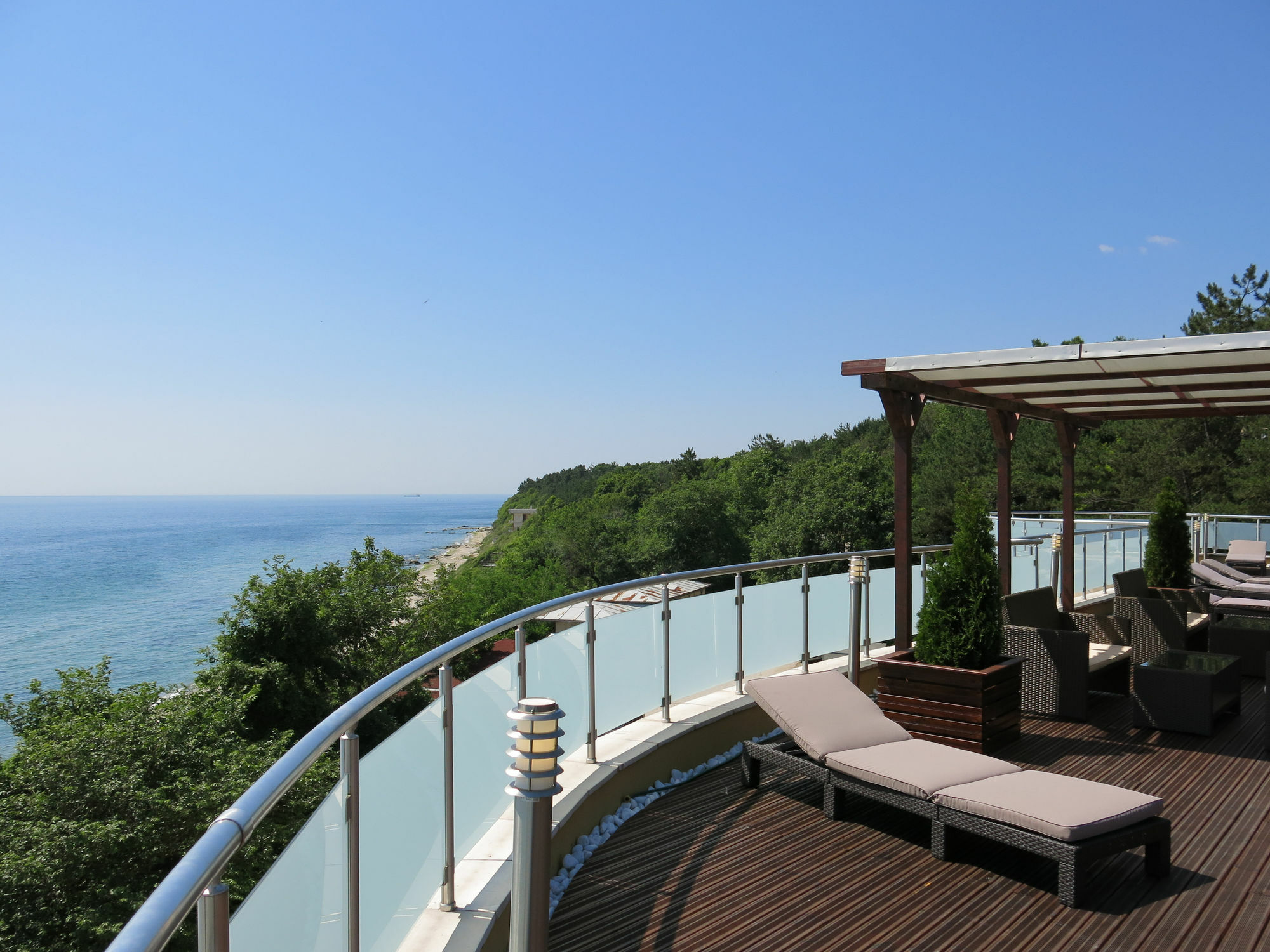 Family Hotel Albizia Beach Varna Exteriör bild